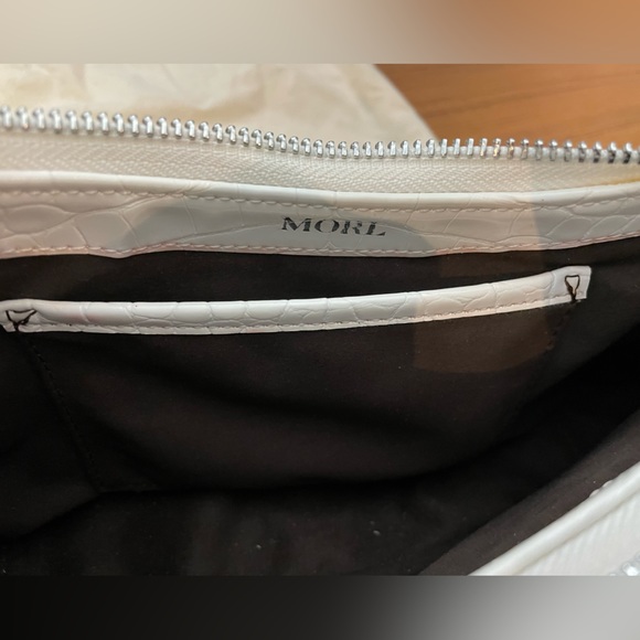 W Concept Bonne Clutch Bag White by MORL - Picture 5 of 6